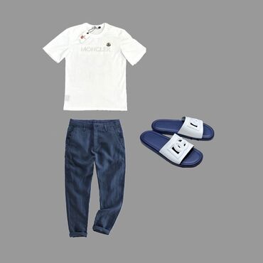 винтаж одежда: Жайкы стилдүү образ! Ак Moncler футболкасы, көк түстөгү жеңил шым жана