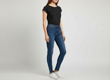 night addict t shirty: Sinsay, Women`s T-shirt, size S at lalafo.pl night addict t shirty: Sinsay, Women`s T-shirt, size S