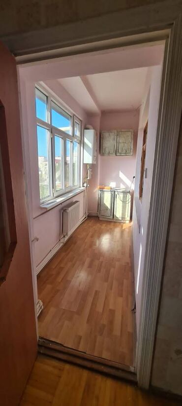 Uzunmüddətli kirayə mənzillər: Sumqayıt şəhəri,9cu mkrda,Araz marketin üstü 9 mərtəbəli binanın 4cü — 7