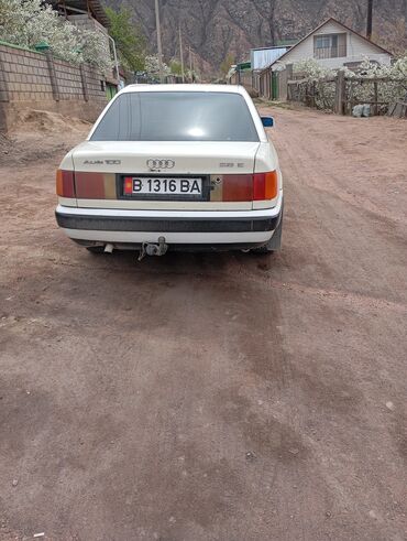 белая audi: Audi S4: 1993 г., 2.3 л, Механика, Бензин, Седан