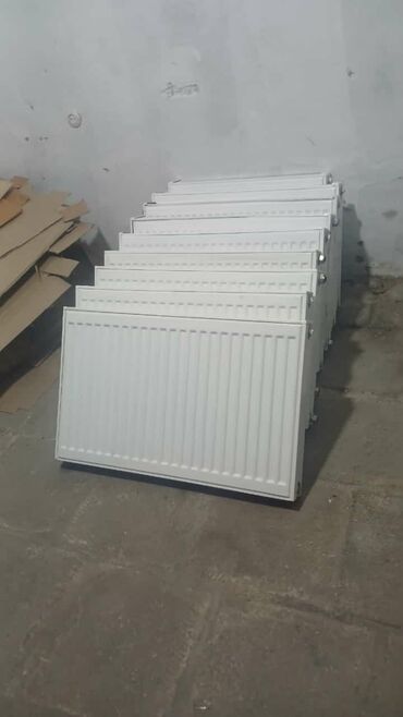 Yataq otağı dəstləri: Panel radiator 9 eded qalin aqir radiatordur 8 ededi 80 sm 1 ededi 70