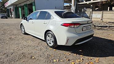 Продажа авто: Toyota Corolla: 2020 г., 1.8 л, Автомат, Бензин, Седан — 4