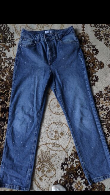 женские джинсы 28 размер: Прямые, Defacto