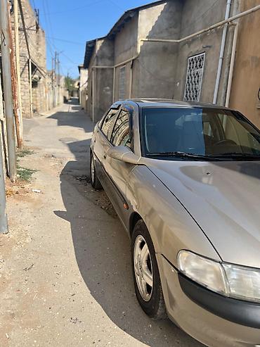 afdomobil: Opel Vectra: 2 l | 1997 il Sedan — 3