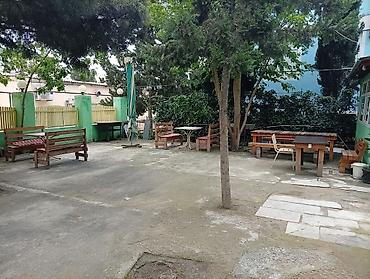 döner yeri: İcarəyə verilir: hasarlanmış həyəti və qapısı olan, mebel və — 6