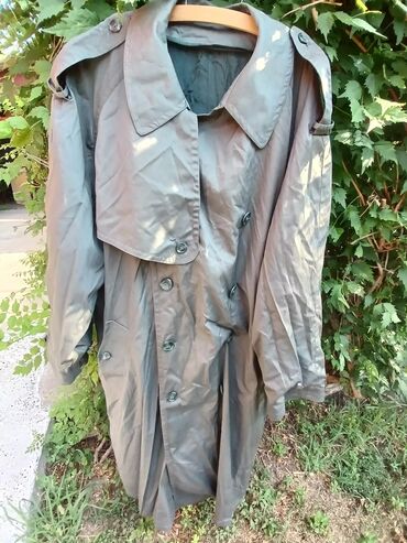 zenski mantili za prolece: Nekorišćen muški mantil prodaje se veoma povoljno. Iskoristite veliko