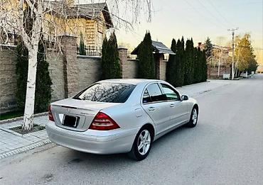 Mercedes-Benz: Mercedes-Benz C-Class: 2003 г., Седан — 11
