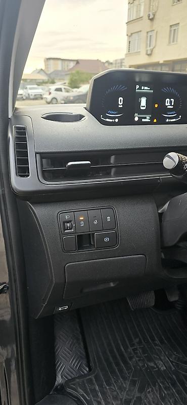 Hyundai: Hyundai Staria: 2021 г., 2.2 л, Автомат, Дизель, Фургон — 10