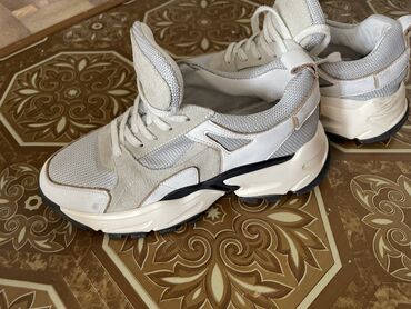 обувь подросковый: Бу кожа состояние отличное покупала в Турции одевала несколько раз