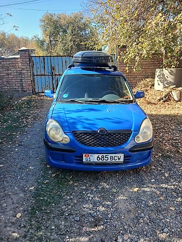 vw t4: Daihatsu Sirion: 2002 г., 1.3 л, Механика, Бензин, Хэтчбэк — 4