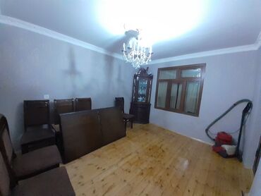 Həyət evləri və villaların satışı: Binəqədi qəs. 3 otaqlı, 70 kv. m, Kredit yoxdur, Orta təmir — 3