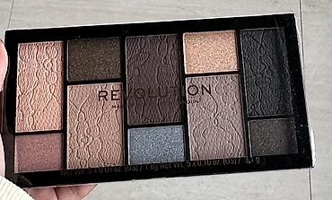 vitamin e 400: Göz kölgələri Makeup Revolution Yeni — 1