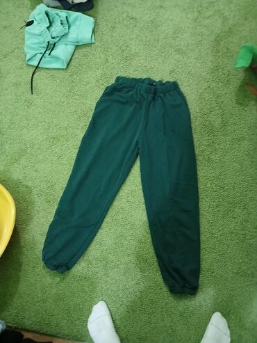 Trenerke: Komplet trenerki/pantalona za slobodno vreme – 4 para - Model 1 — 1