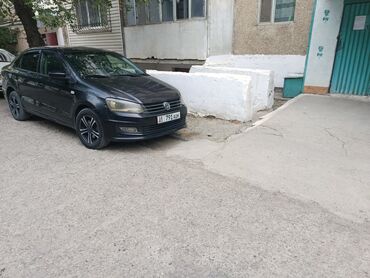фольксваген поло 2012: Volkswagen Polo седан, черный цвет, на киргизских номерах (KG, 08, 791