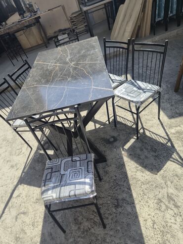 Masa və oturacaq dəstləri: Qonaq otağı üçün, Yeni, Açılmayan, Dördbucaq masa, 6 stul — 9