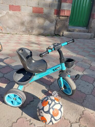 Другие товары для детей: Продается трёхколёсный детский велосипед. состояние отличное!!!