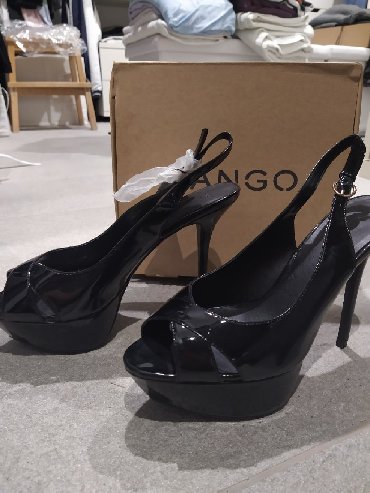 Γυναικεία είδη Υπόδησης: Mango brand new black heels 41 size, τακούνι ψηλό, μαύρο γυαλιστερό