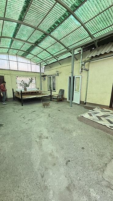 Продажа коттеджей и домов: Продаётся частный дом с огородом. -Район Старый толчок -Площадь — 8