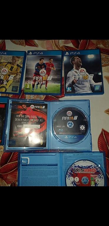 pes 18: PS4 oyun diskləri və qutuları paketi Daxildir: - Mortal Kombat XL — 2