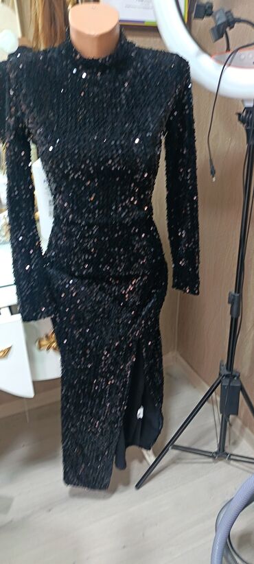 Ziyafət donları: Don cəmi bir dəfə geynilib unvan bine savxoz — 6