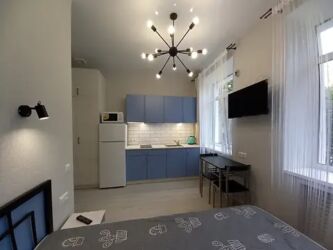 Посуточная аренда квартир: 2 комнаты, Бронь, Душевая кабина, Банные принадлежности — 12