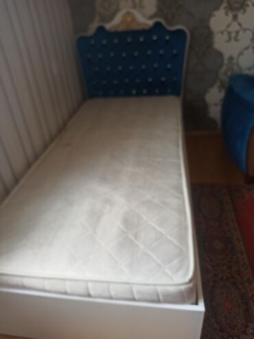 Çarpayılar: İşlənmiş, Təknəfərlik çarpayı, Bazalı, Matras ilə, Siyirməsiz, Azərbaycan