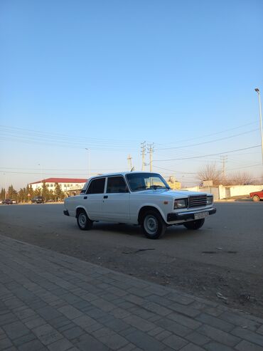 opel masin qiymetleri: VAZ (LADA) 2107: 1.6 l | 2005 il 21827 km Sedan