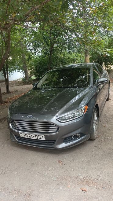 Ford: Ford Fusion (interyer və texnologiya detalları) - Rəqəmsal/analoq — 10