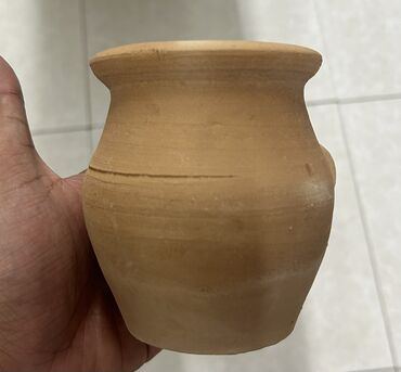 Digər qab-qacaq və mətbəx ləvazimatları: Saxsı qab-qacaqlar satılır.Təzədir.Sifariş var.Çeşidlər çoxdur.Hər cür — 16