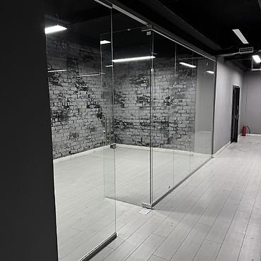 Аренда офисов: Аренда офисов, 20 м², В торговом центре, 1 линия — 16