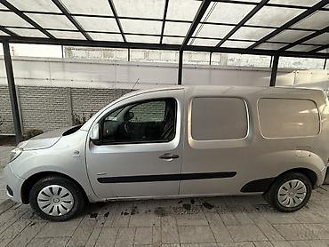 Легкий грузовой транспорт: Легкий грузовик, Mercedes-Benz — 9