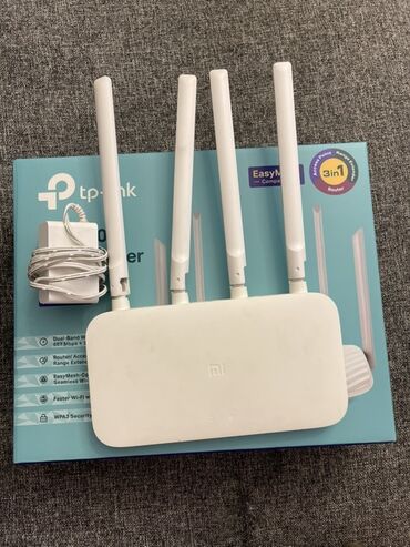 Kompüter və noutbuk aksesuarları: Bu, dörd antenalı və EasyMesh texnologiyalı ikizbantlı Wi-Fi