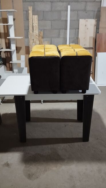 табуретки: Комплект стол и стулья Кухонный, Новый