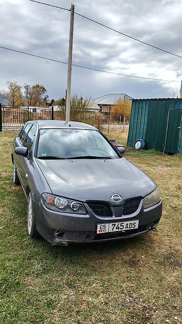 8: Nissan Almera: 2004 г., 1.8 л, Автомат, Бензин, Хэтчбэк — 4