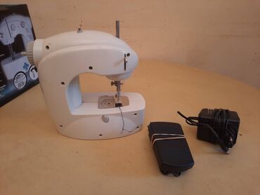 Mini prenosive šivaće mašine: Mala/putna sivaca masina,prenosiva masina za sivenje
Isravna — 11