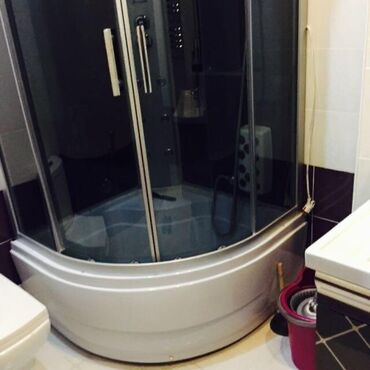 Uzunmüddətli kirayə mənzillər: Yasamal Bakı mollun yanı kaspian MMC 16/14 100kv 3 otag kirayə verilir — 18