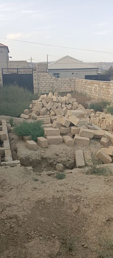 qobustan daşları: Kubiklər