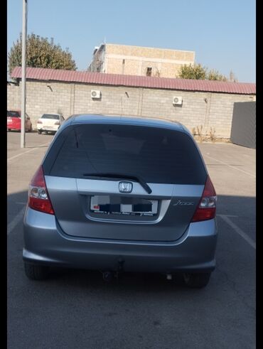 меняю дом на машину: Honda Jazz: 2007 г., 1.4 л, Механика, Бензин