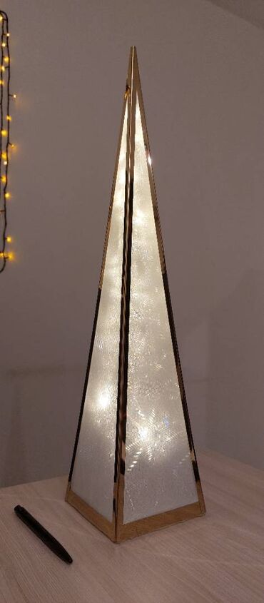 Освещение: Декоративный светильник (60 см)
Мкр.Джал-29