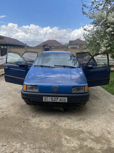 Volkswagen: Volkswagen Passat: 1989 г., 1.8 л, Механика, Бензин, Седан — 13