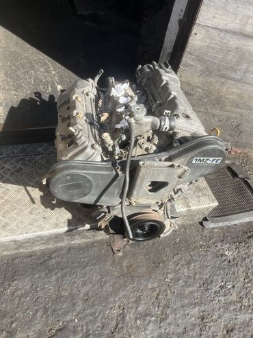 срочно продаю в связи с переездом: Бензиновый мотор Toyota 2002 г., 3 л, Б/у, Оригинал, Япония