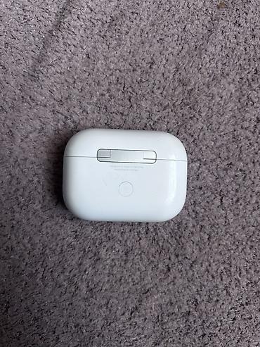 airpods pro 1: Pro 2 type c elimyandi satiram bele qiymete tam iwlekdi prablemsiz 😉 — 2