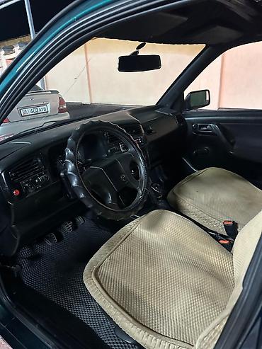 Volkswagen: Volkswagen Golf: 1992 г., 1.8 л, Механика, Бензин — 7