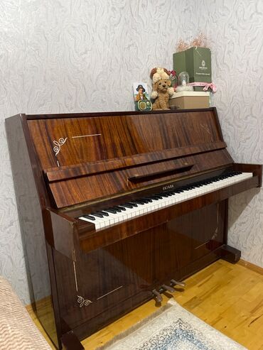 серебряные струны для гитары: Fortepiano satilir Üc pedal Pianino. Sumqayit. Elaqe ucun WhatsApp lalafo.az -da серебряные струны для гитары: Fortepiano satilir Üc pedal Pianino. Sumqayit. Elaqe ucun WhatsApp