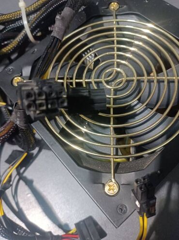 Блоки питания: Блок питания, Б/у, 500 Вт, Серебристый, 500 Вт — 1