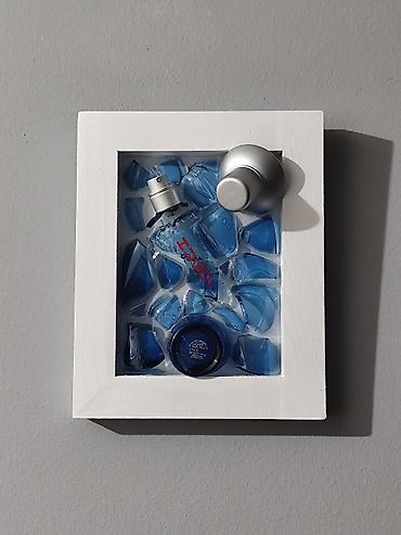 Slike i ramovi: Epoxy slika od razbijene flasice parfema Hugo Boss Dark blue U ponudi — 3