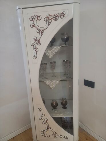 Qonaq otağı dəstləri: İşlənmiş, Komod, Servant, Kredit yoxdur