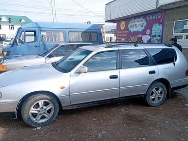 монитор на камри 30: Toyota Camry: 1993 г., 2.2 л, Механика, Бензин, Универсал