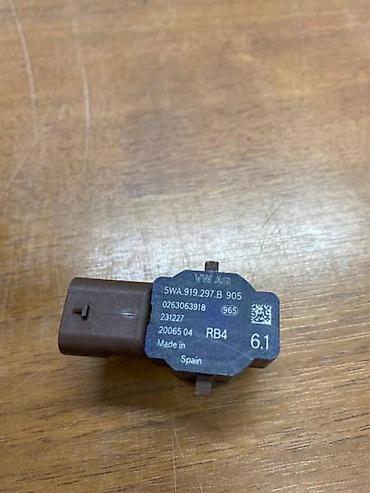 ugg guma: PARKING SENZORI ZA VOLKSWAGEN CADDY, GOLF 8, ID.3 - 5WA919297B | VW — 3