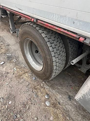 Тягач, Volvo, Тентованный — 2